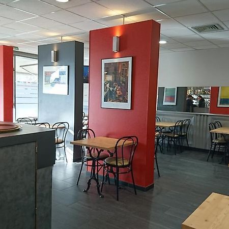 Hotel De France Objat 외부 사진