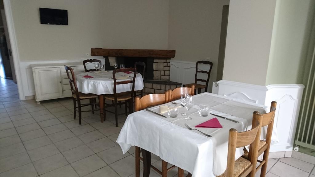 Hotel De France Objat 외부 사진