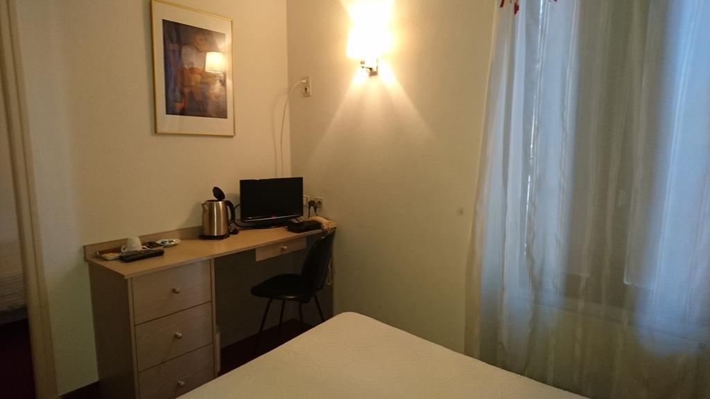 Hotel De France Objat 외부 사진