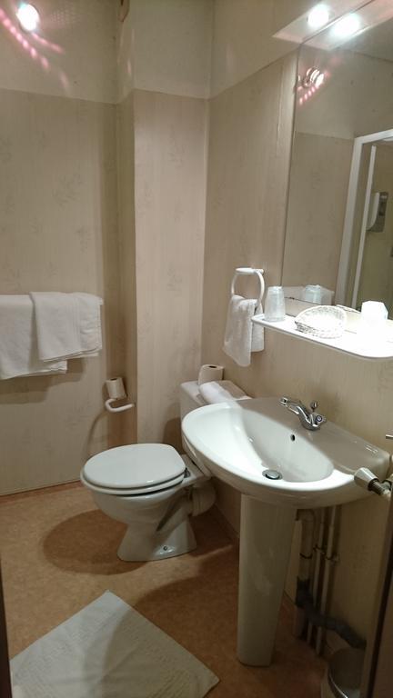 Hotel De France Objat 외부 사진